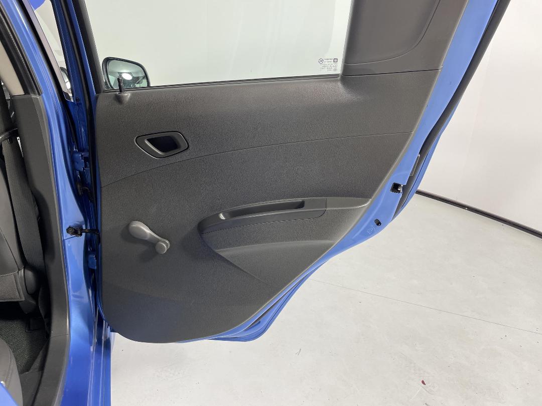 Photo '19' of Holden Barina Spark