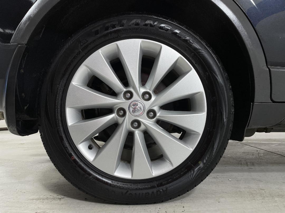 Photo '12' of Holden Captiva 5