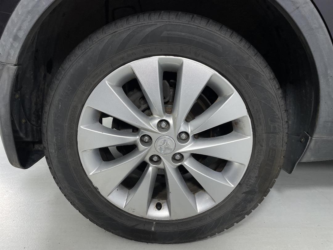 Photo '12' of Holden Captiva 5