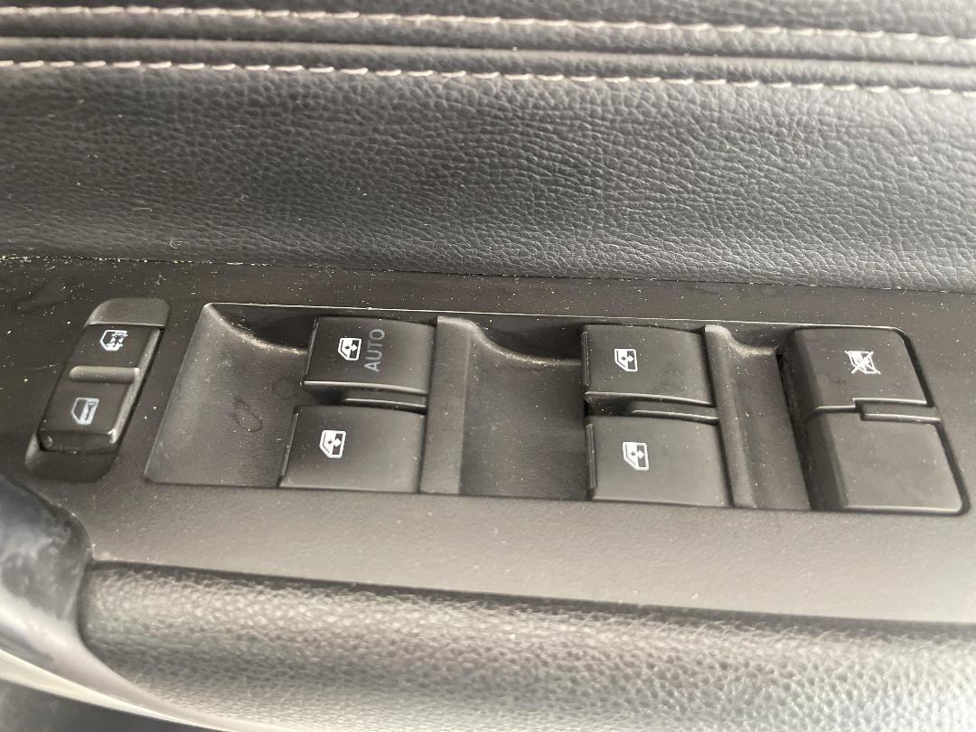 Photo '24' of Holden Captiva 7