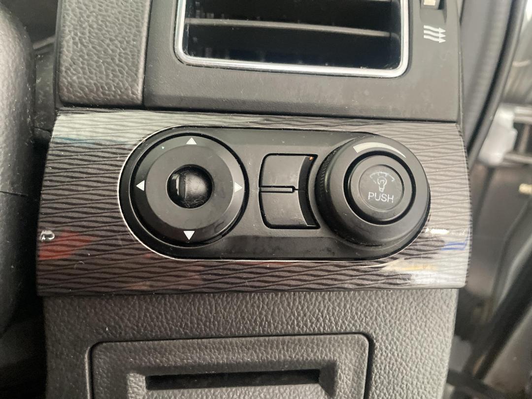 Photo '25' of Holden Captiva 7