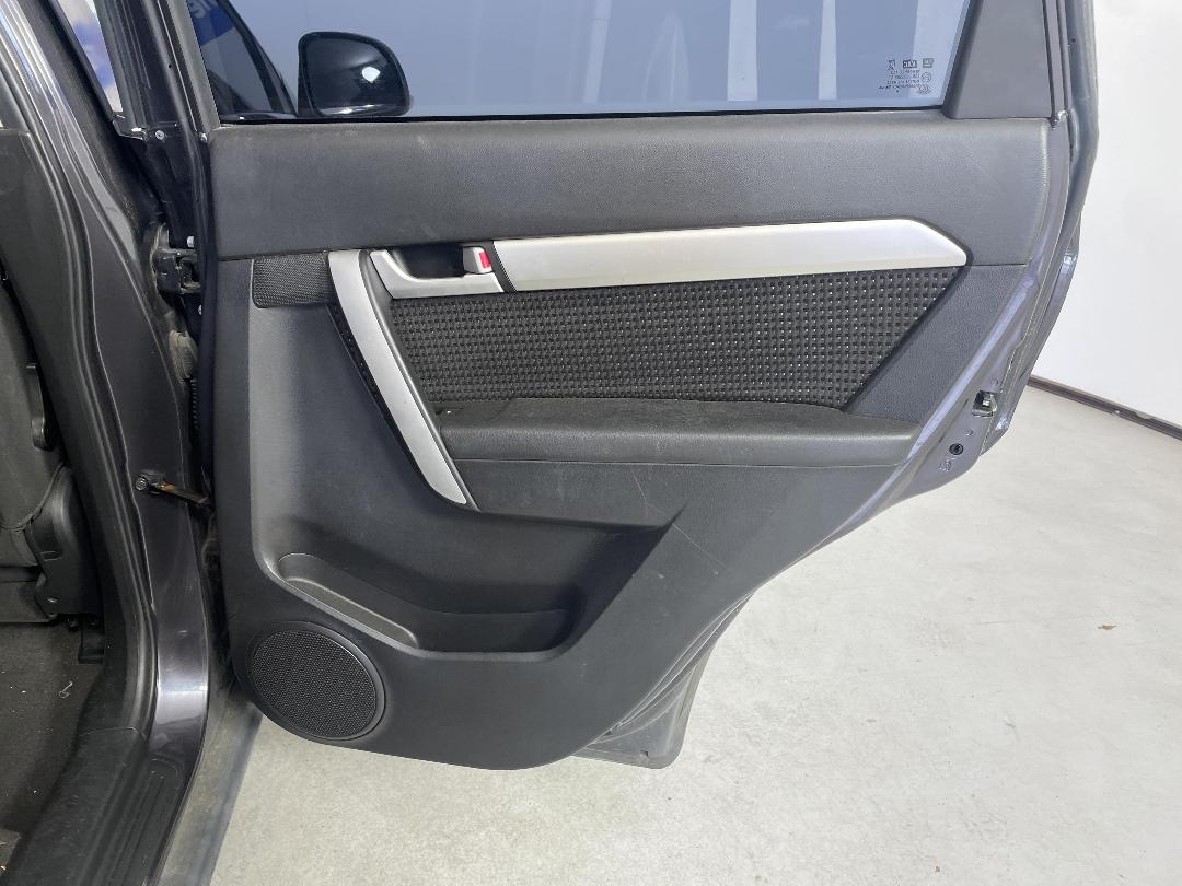 Photo '17' of Holden Captiva 7 LS Photo '17' of Holden Captiva 7 LS