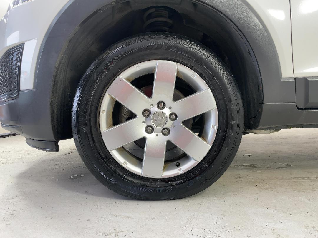 Photo '10' of Holden Captiva 7