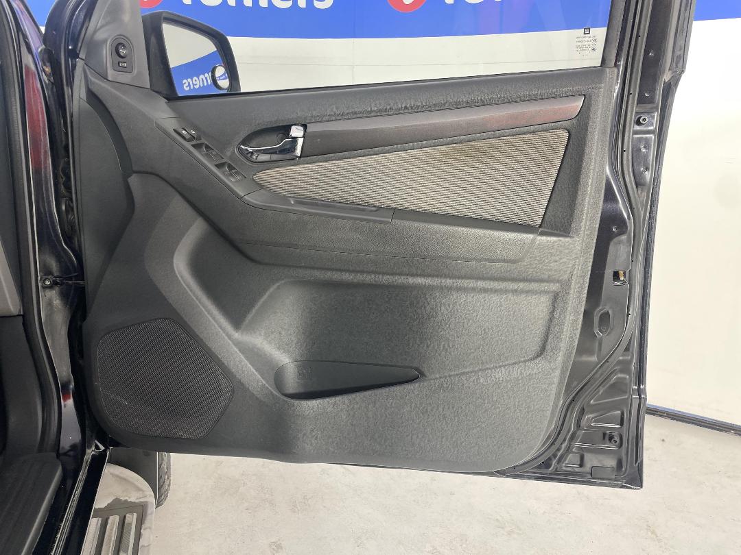 Photo '15' of Holden Colorado