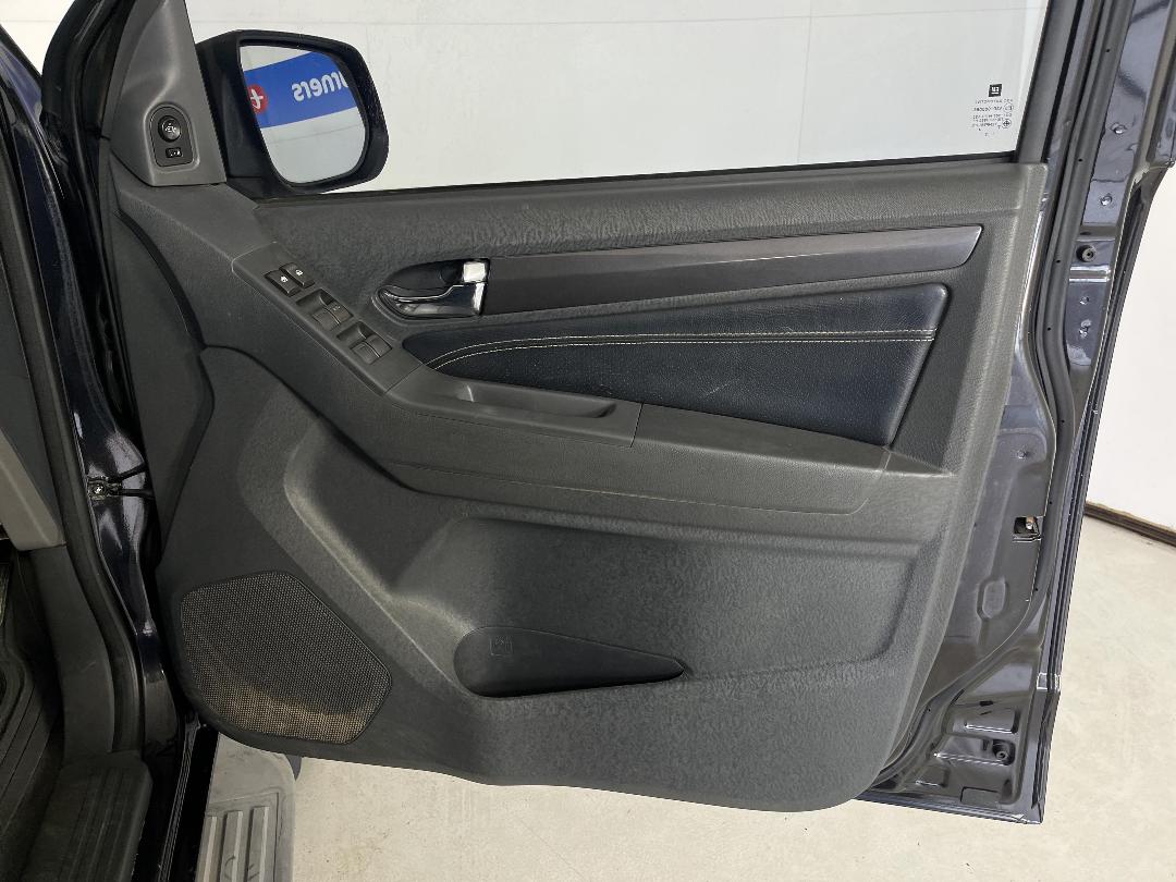 Photo '15' of Holden Colorado