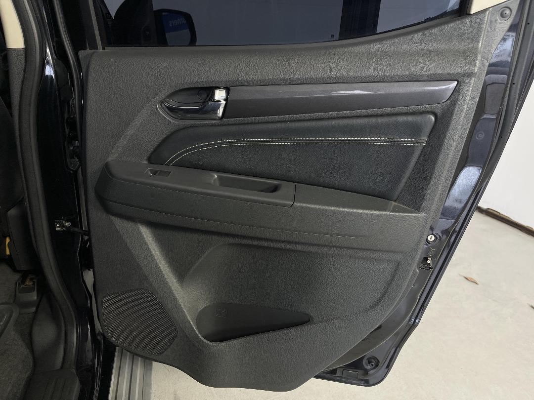 Photo '19' of Holden Colorado