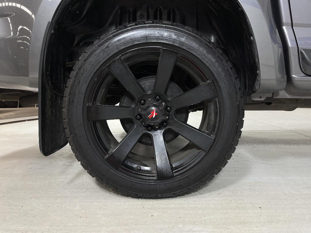 Photo '12' of Holden Colorado