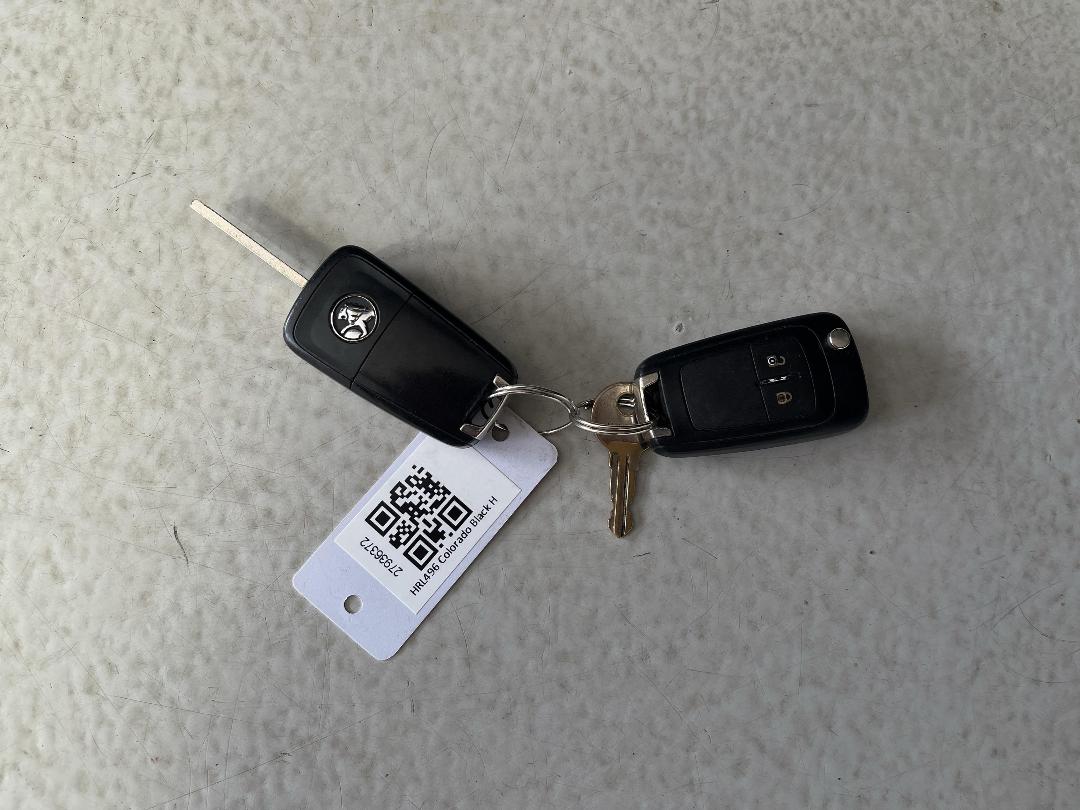 Photo '22' of Holden Colorado