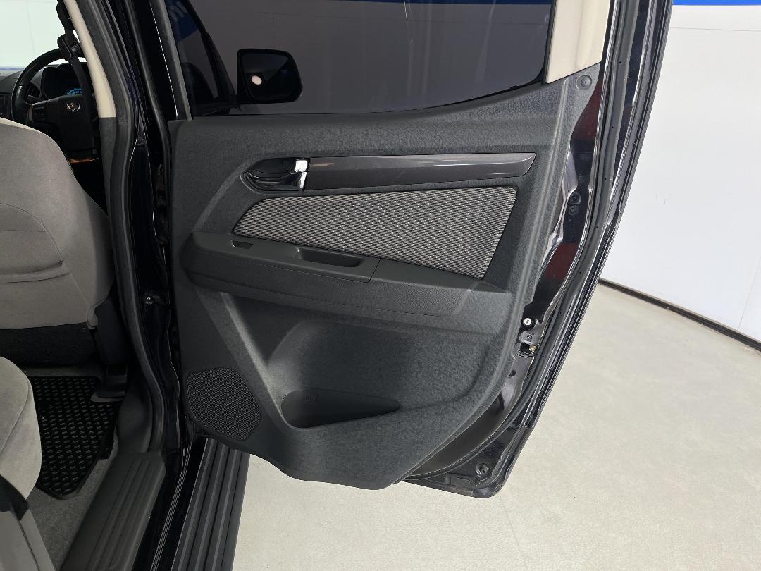 Photo '19' of Holden Colorado