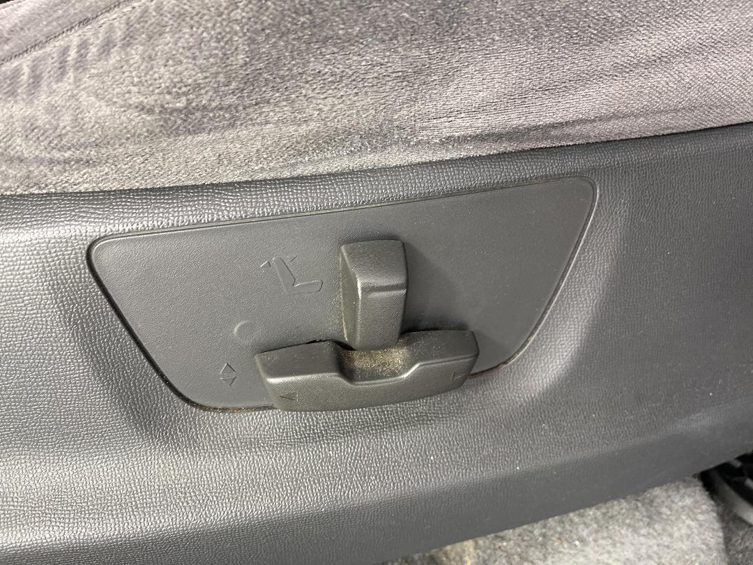 Photo '28' of Holden Colorado