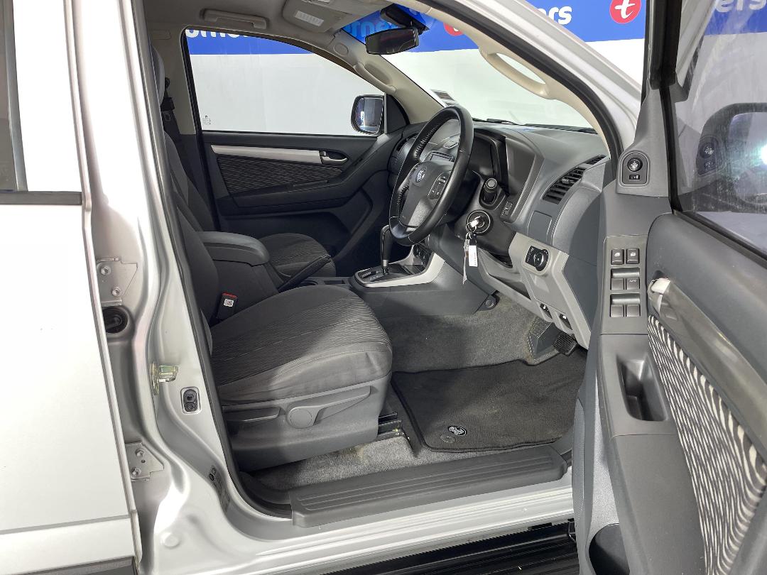 Photo '16' of Holden Colorado Photo '16' of Holden Colorado