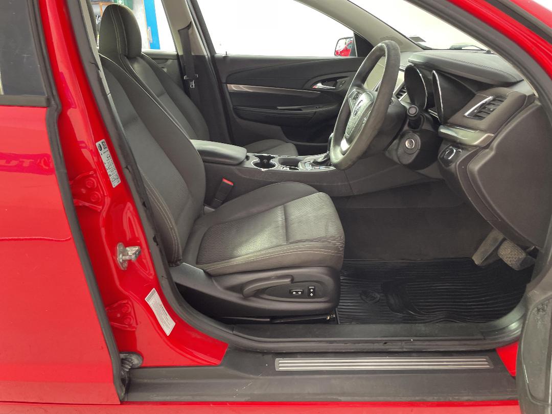 Photo '16' of Holden Commodore