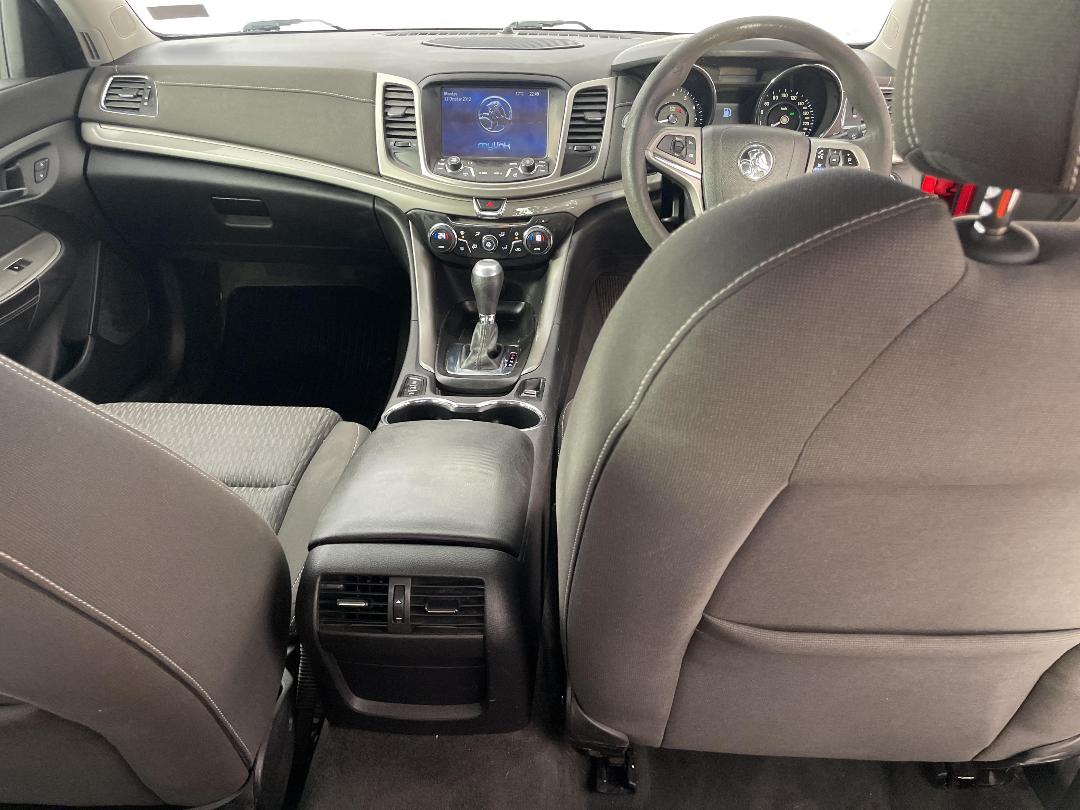 Photo '18' of Holden Commodore