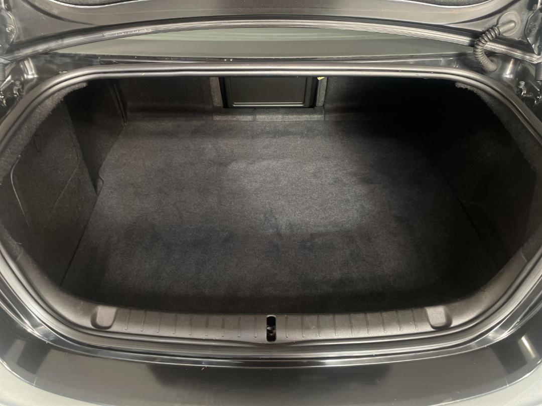 Photo '14' of Holden Commodore Photo '14' of Holden Commodore