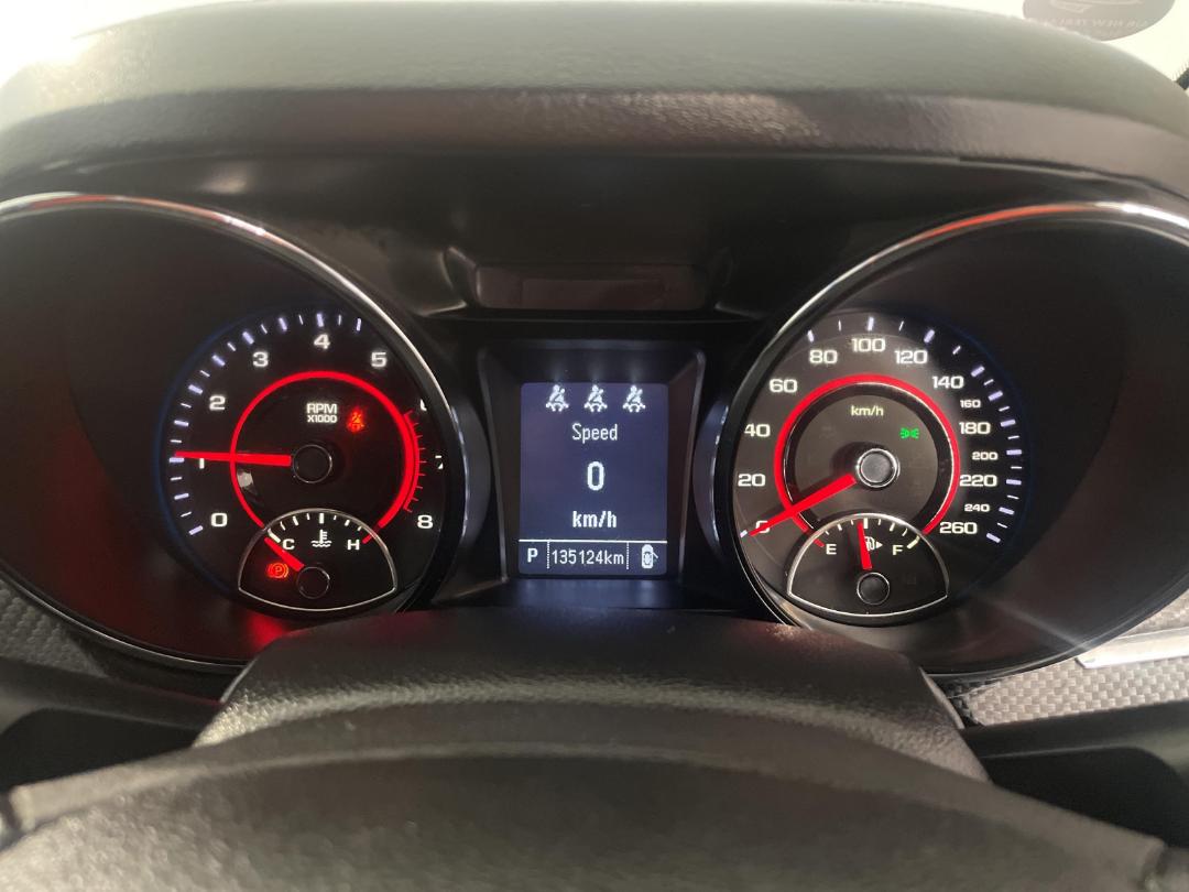 Photo '21' of Holden Commodore Photo '21' of Holden Commodore