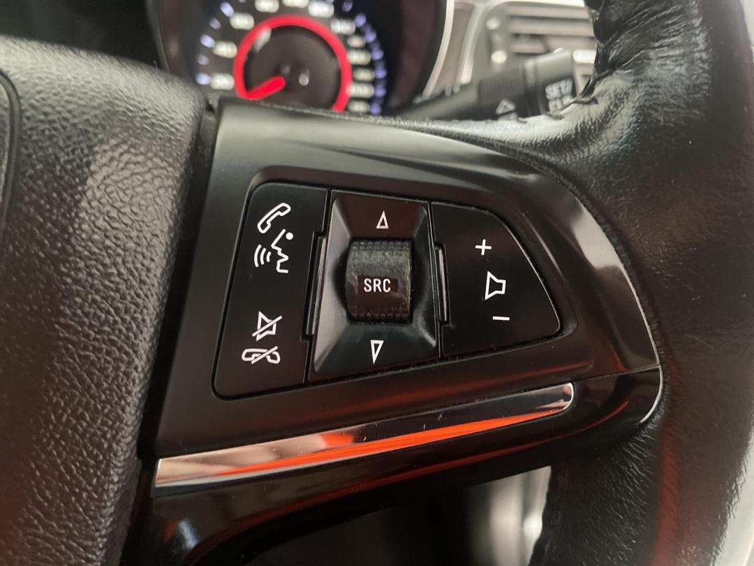 Photo '26' of Holden Commodore Photo '26' of Holden Commodore