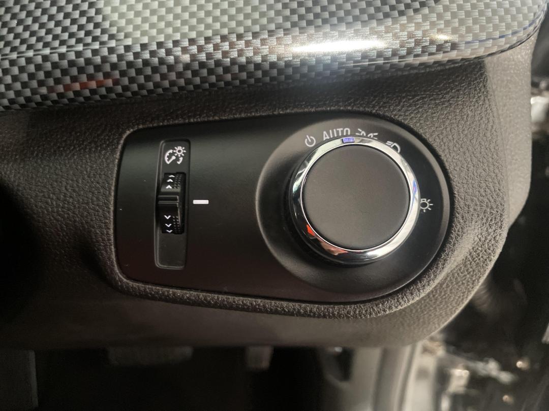 Photo '25' of Holden Commodore Photo '25' of Holden Commodore