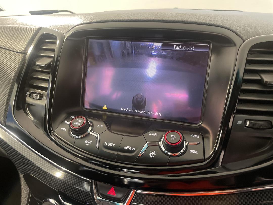 Photo '30' of Holden Commodore Photo '30' of Holden Commodore