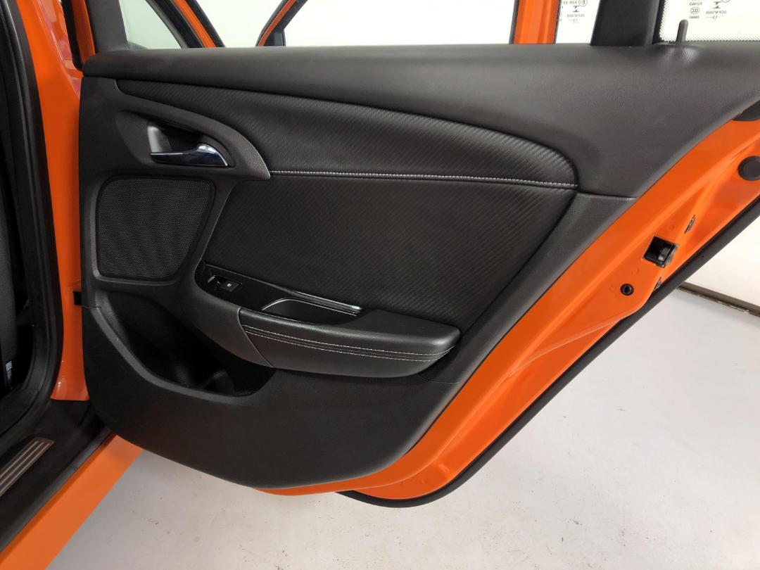 Photo '19' of Holden Commodore Photo '19' of Holden Commodore