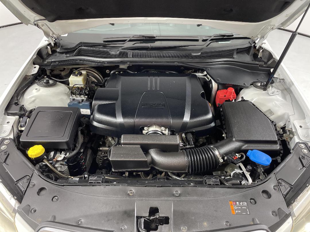 Photo '13' of Holden Commodore Photo '13' of Holden Commodore