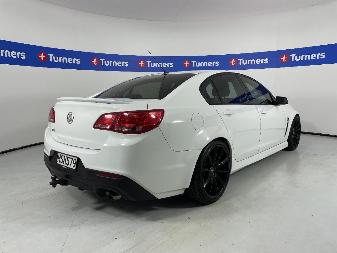 Photo '7' of Holden Commodore Photo '7' of Holden Commodore