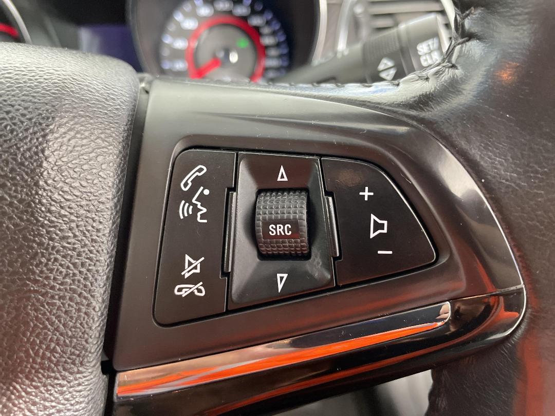 Photo '23' of Holden Commodore Photo '23' of Holden Commodore