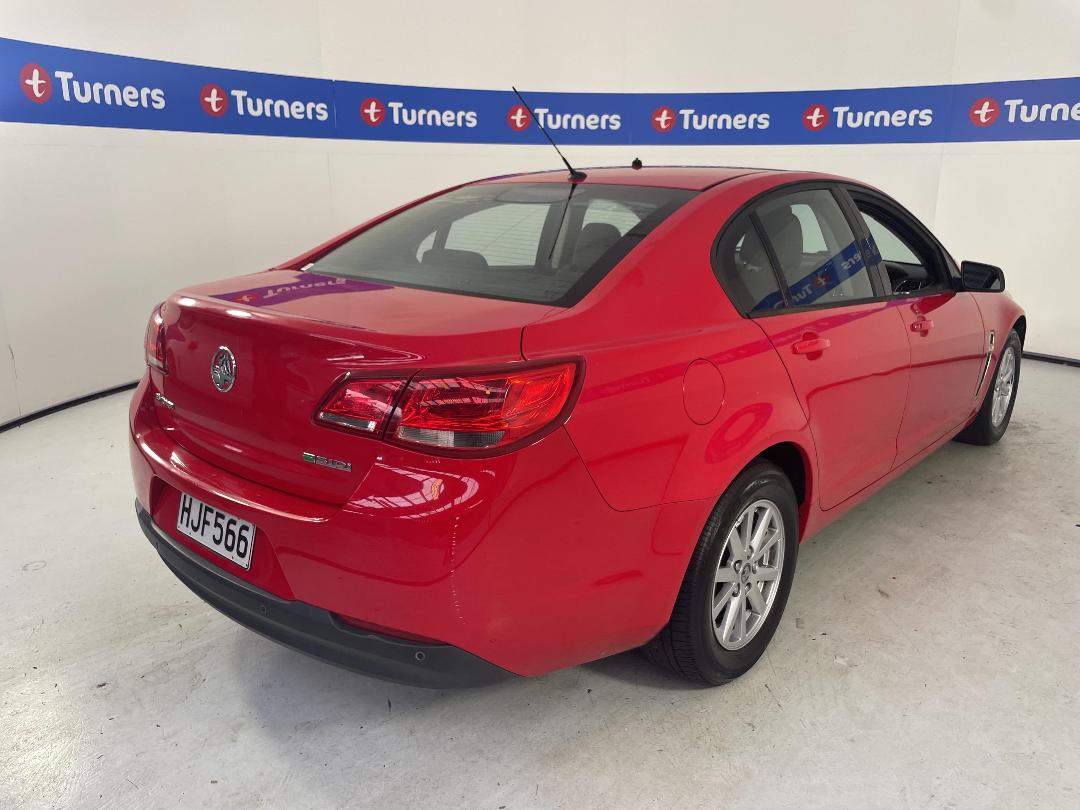 Photo '7' of Holden Commodore Photo '7' of Holden Commodore