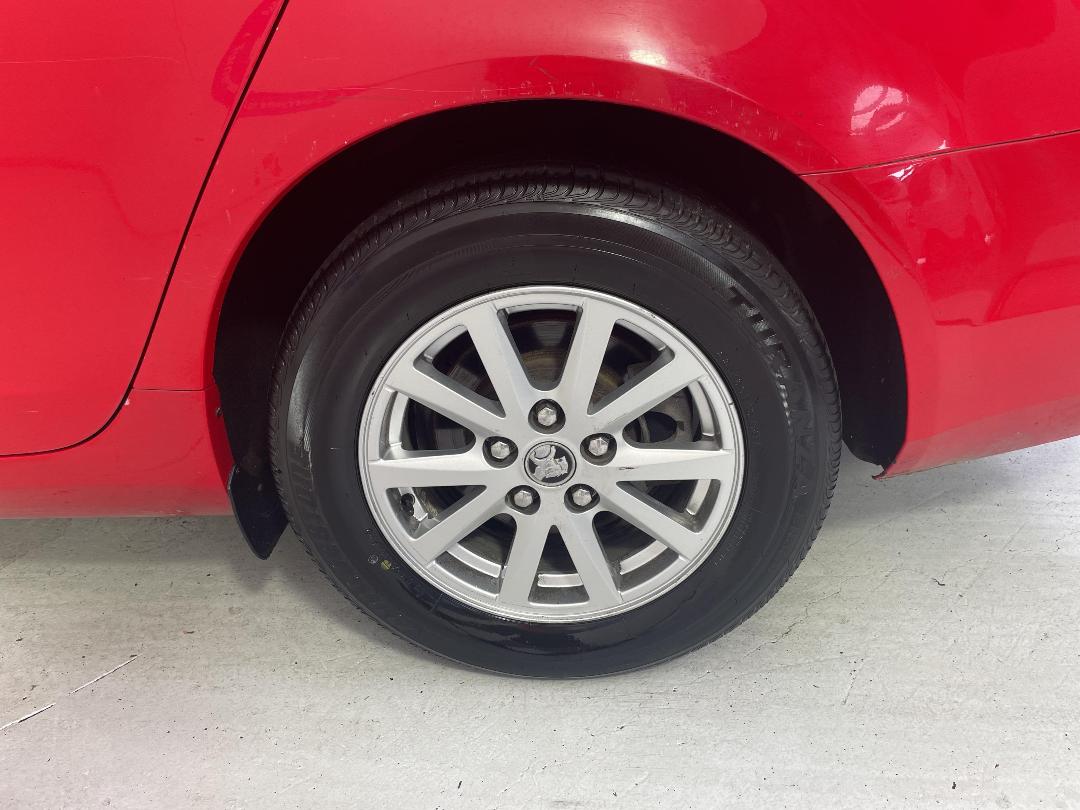 Photo '11' of Holden Commodore Photo '11' of Holden Commodore