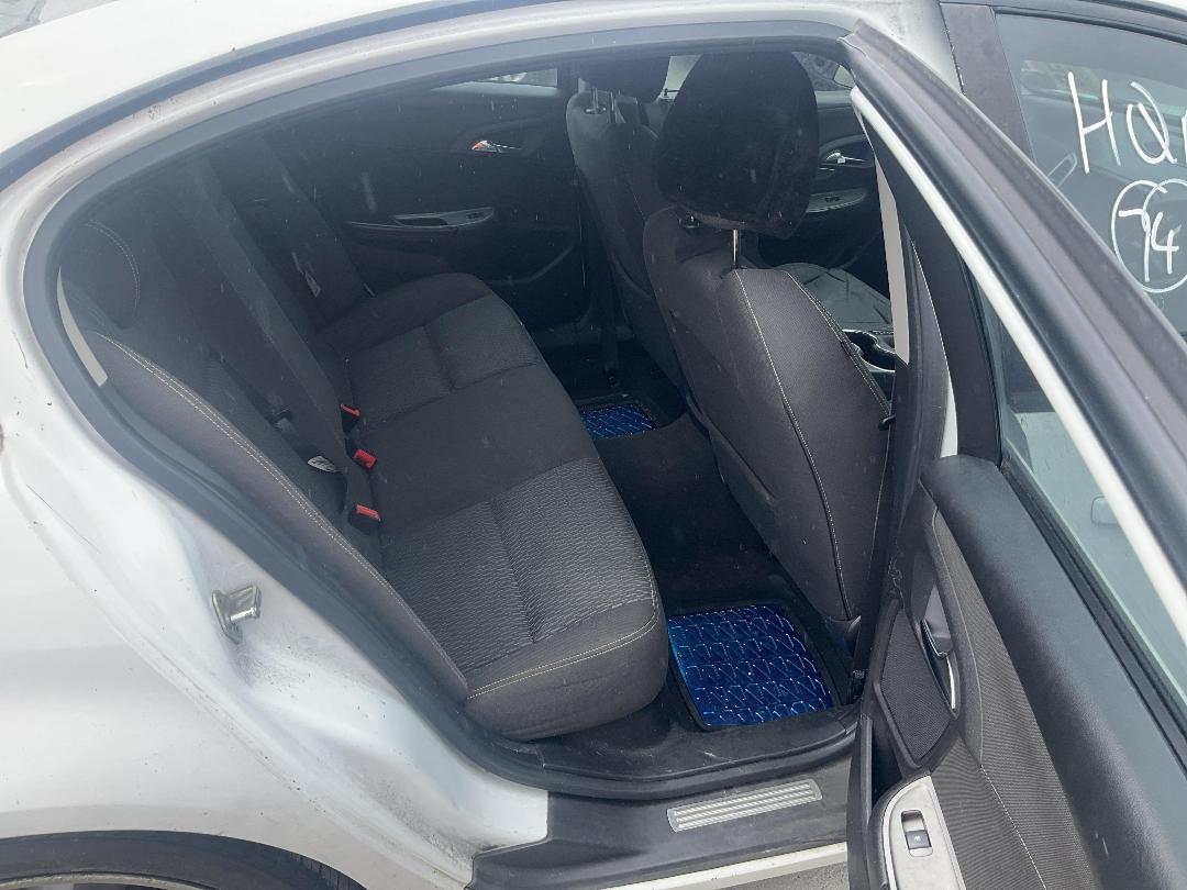 Photo '10' of Holden Commodore VF Evoke V6