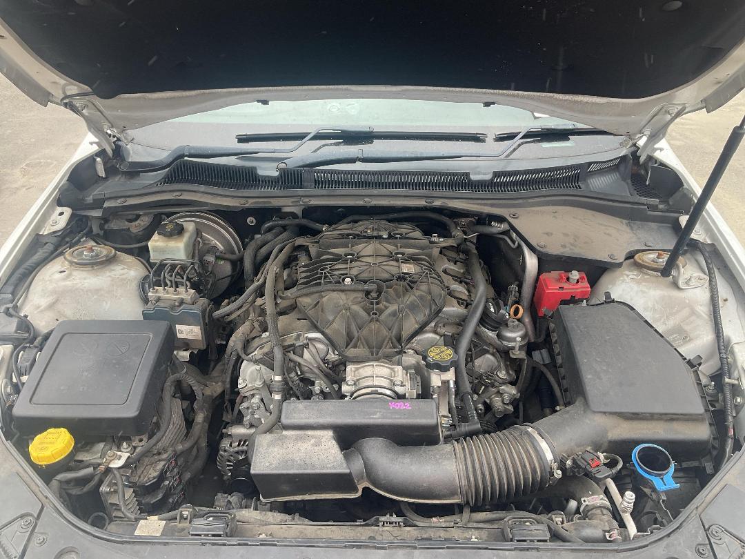 Photo '15' of Holden Commodore VF Evoke V6