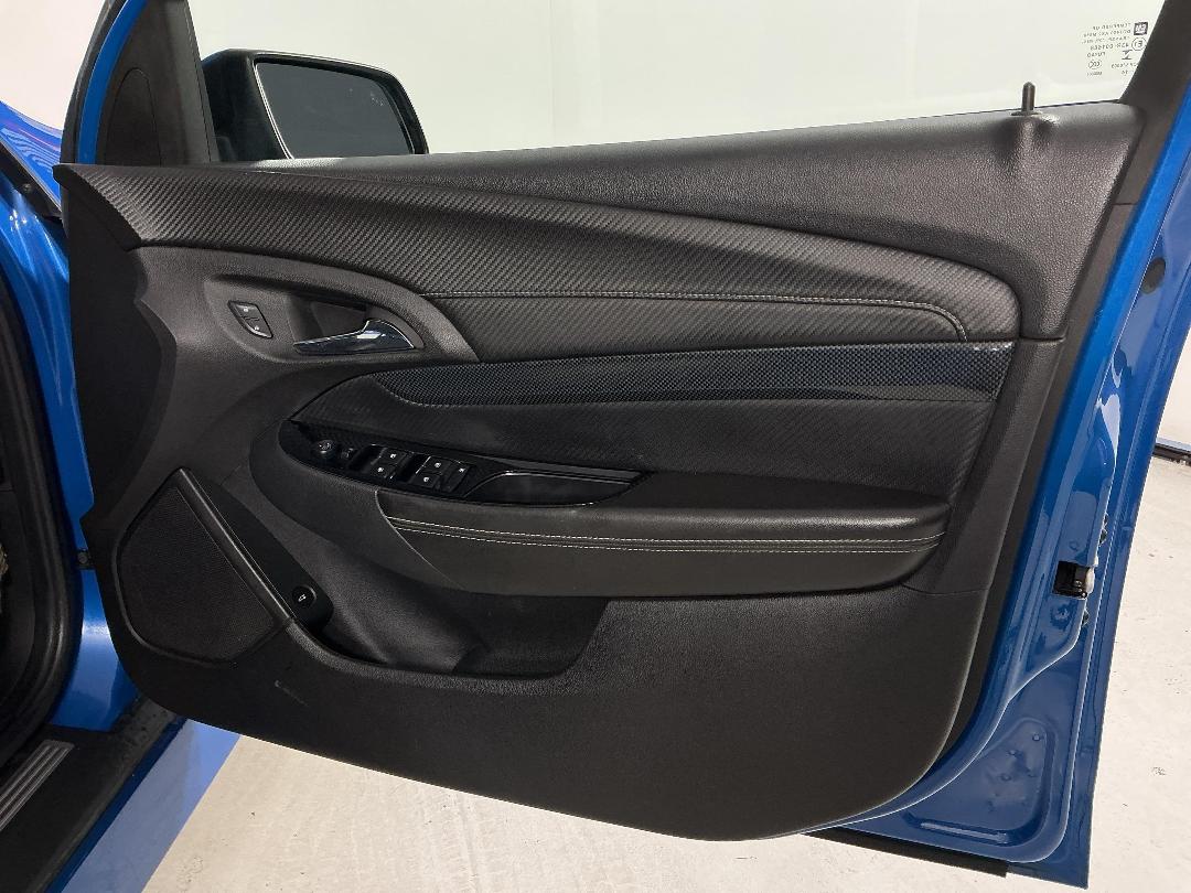 Photo '15' of Holden Commodore Photo '15' of Holden Commodore