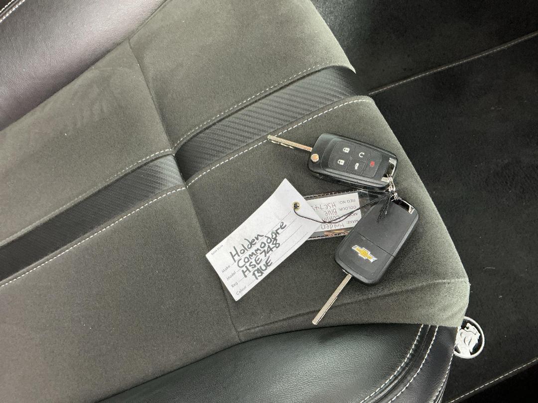 Photo '22' of Holden Commodore Photo '22' of Holden Commodore