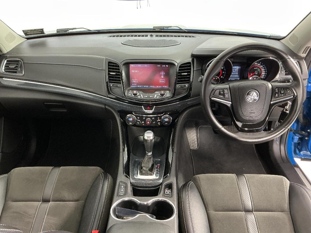 Photo '17' of Holden Commodore Photo '17' of Holden Commodore