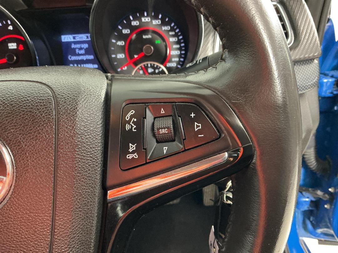 Photo '25' of Holden Commodore Photo '25' of Holden Commodore