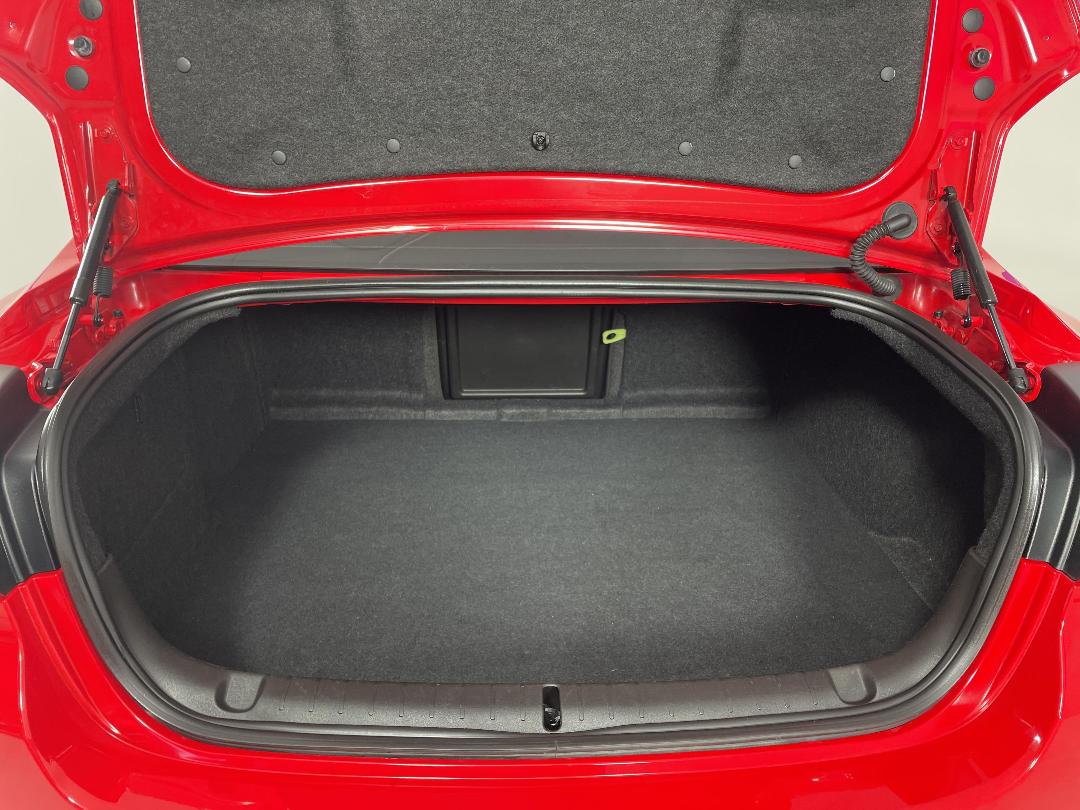 Photo '14' of Holden Commodore Photo '14' of Holden Commodore