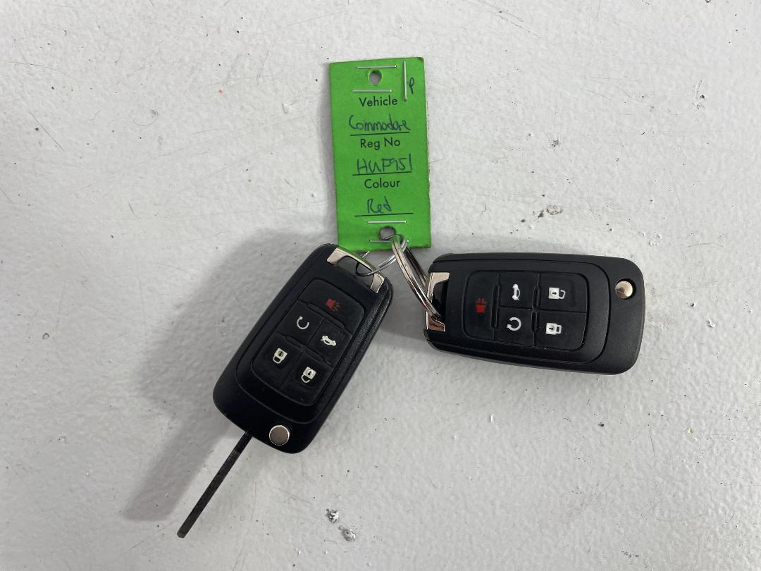 Photo '22' of Holden Commodore Photo '22' of Holden Commodore