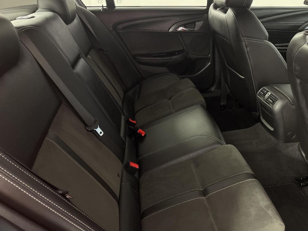 Photo '20' of Holden Commodore Photo '20' of Holden Commodore