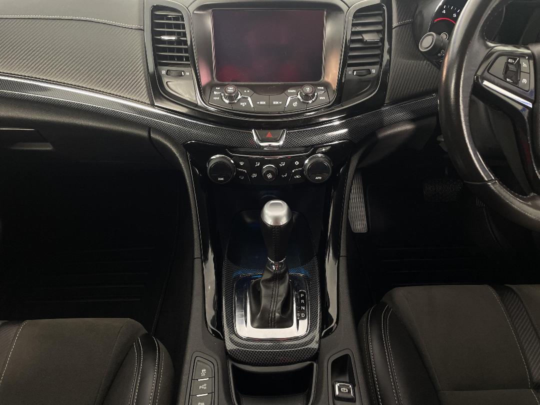 Photo '18' of Holden Commodore Photo '18' of Holden Commodore