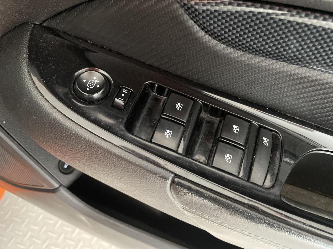 Photo '24' of Holden Commodore