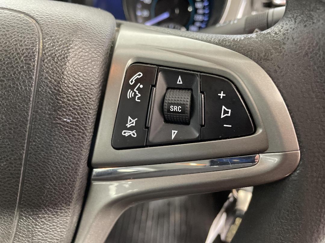 Photo '24' of Holden Commodore Photo '24' of Holden Commodore