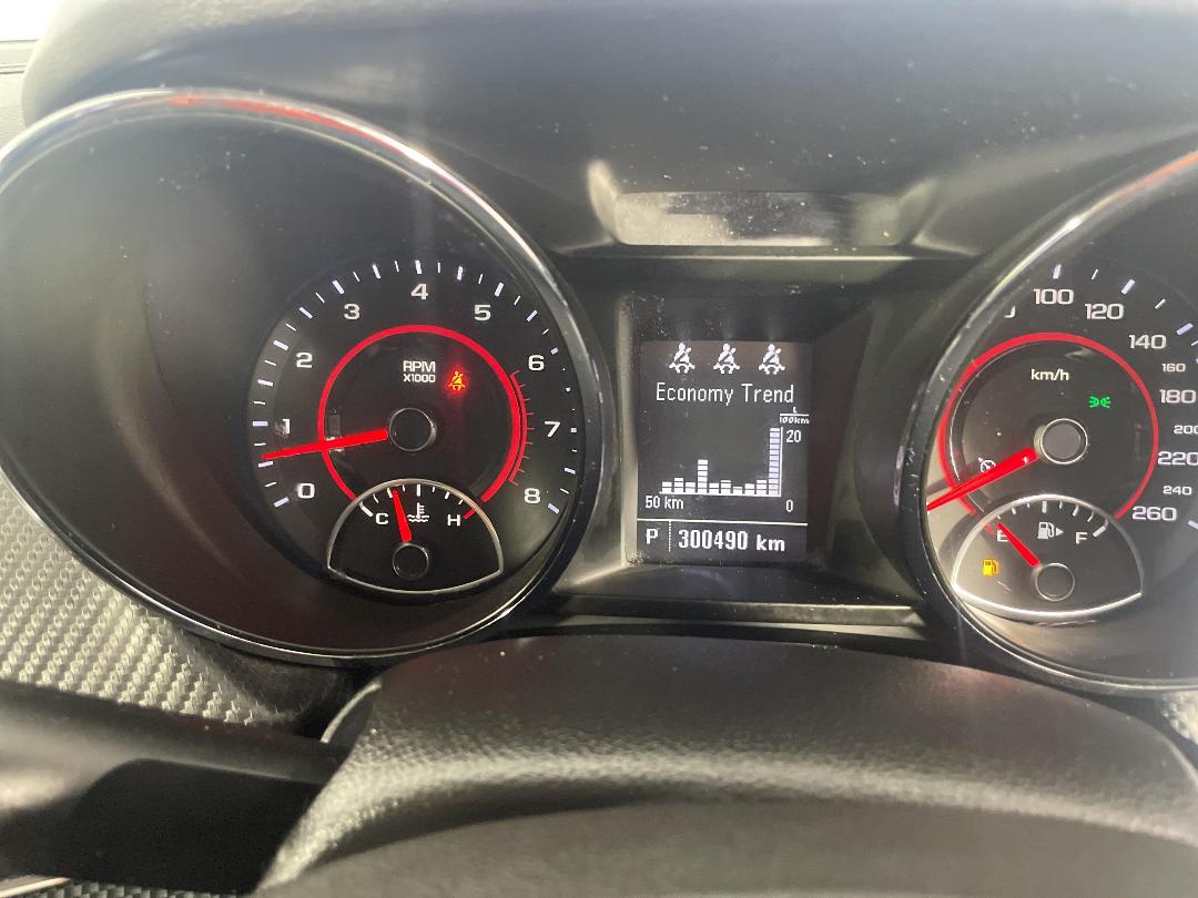 Photo '21' of Holden Commodore Photo '21' of Holden Commodore