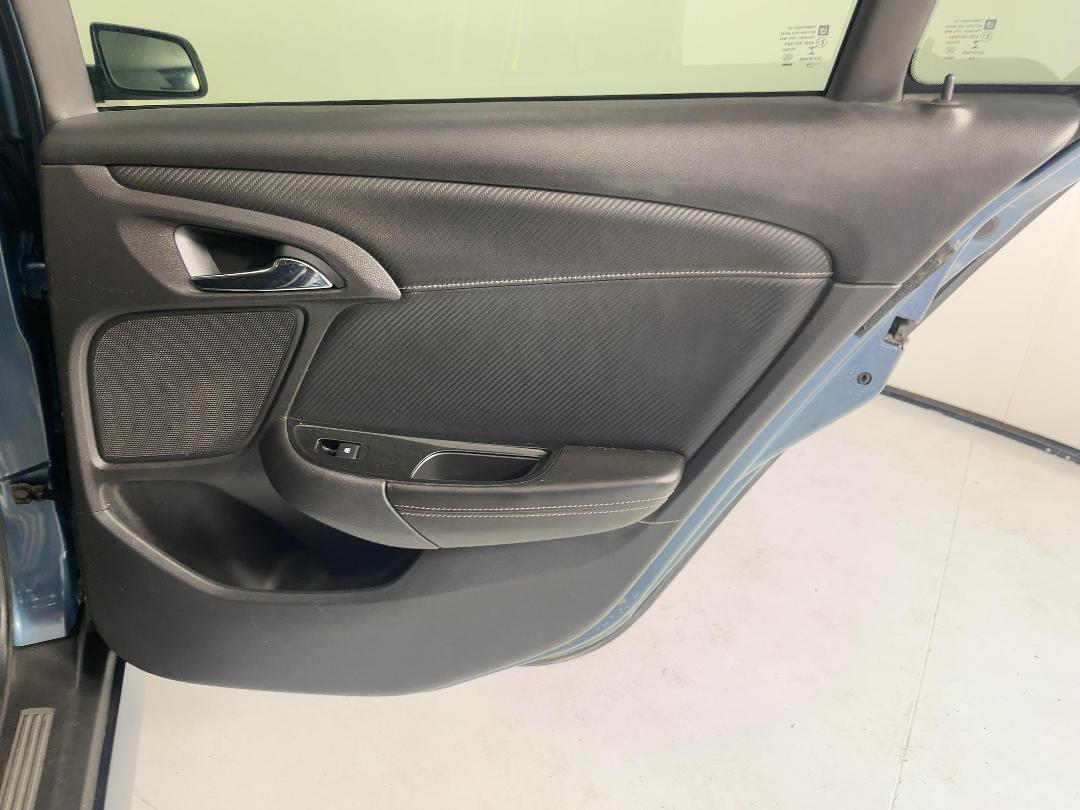 Photo '19' of Holden Commodore