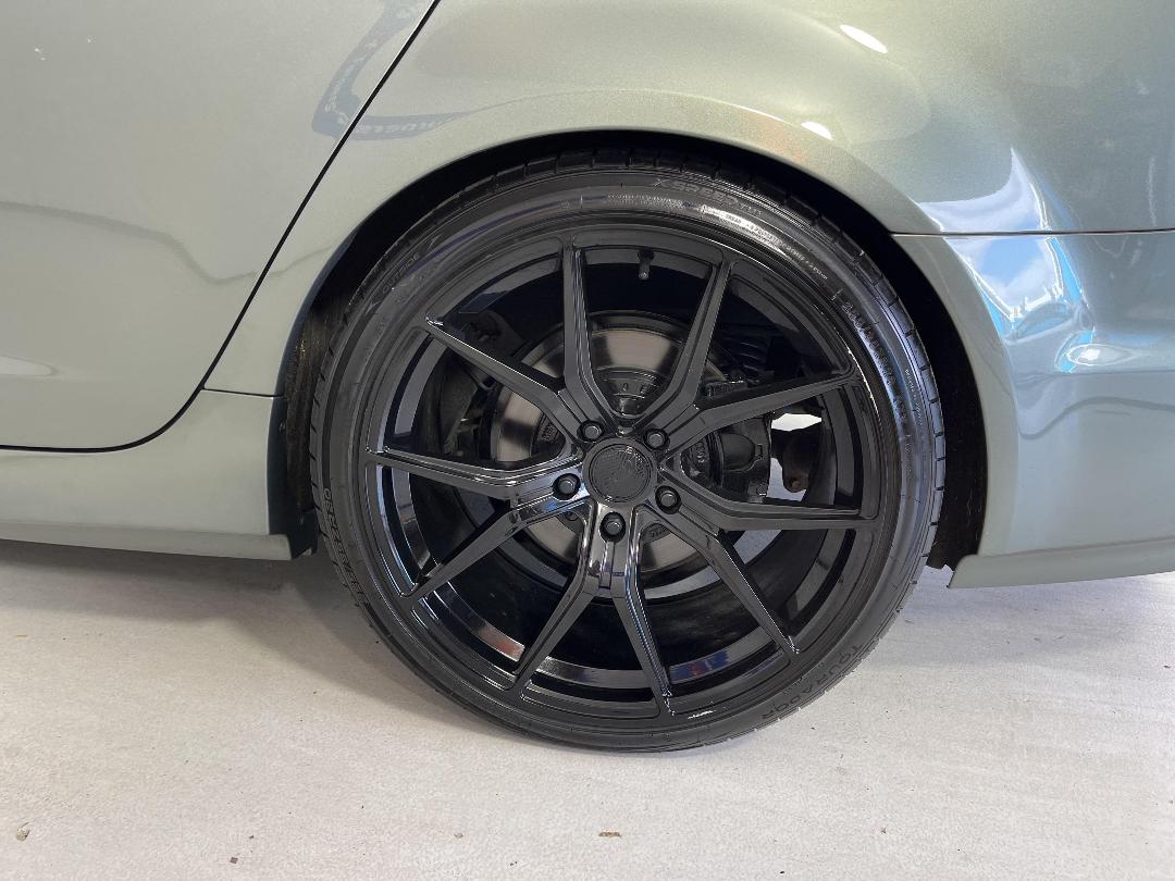 Photo '11' of Holden Commodore Photo '11' of Holden Commodore