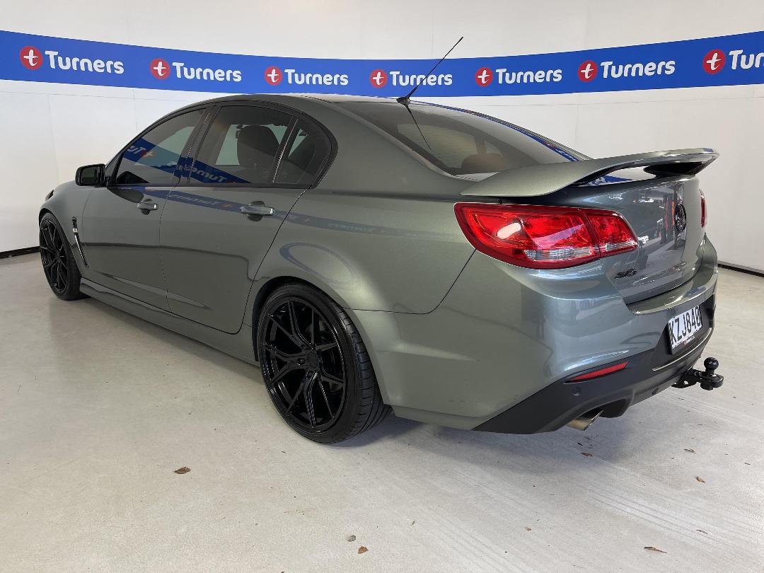 Photo '5' of Holden Commodore Photo '5' of Holden Commodore