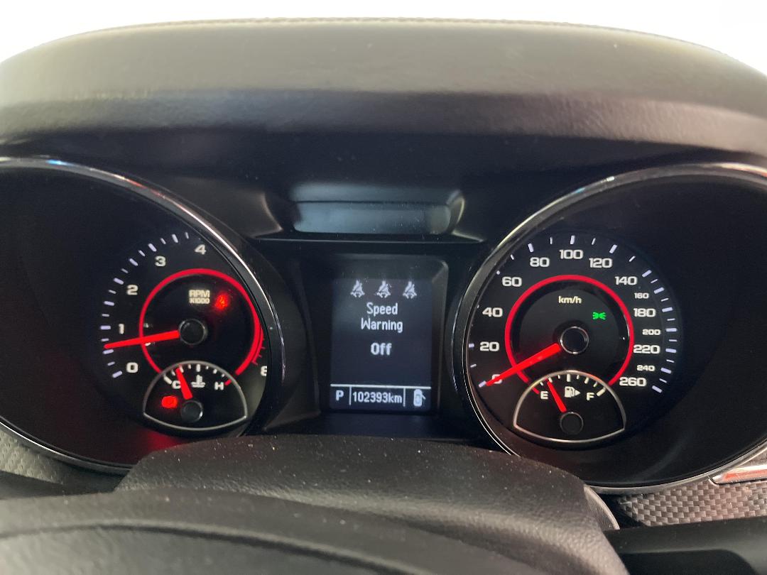 Photo '21' of Holden Commodore Photo '21' of Holden Commodore