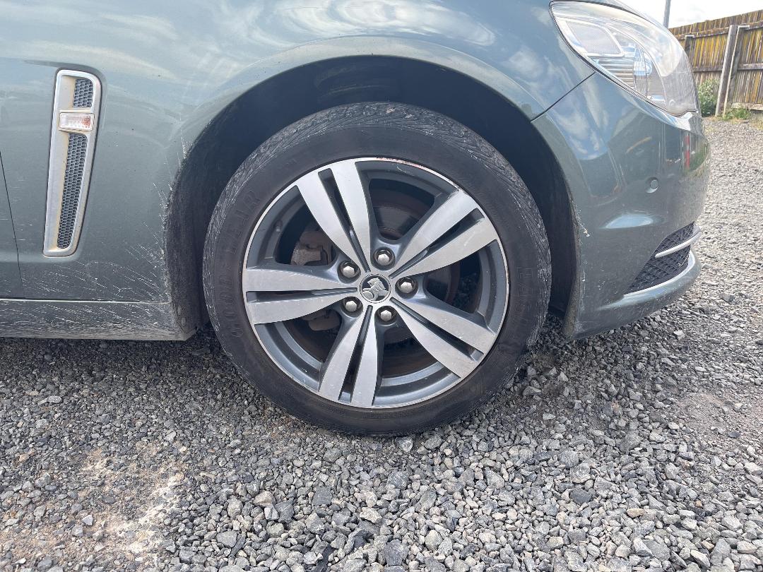 Photo '7' of Holden Commodore VF Evoke V6