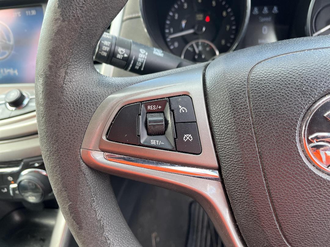 Photo '29' of Holden Commodore VF Evoke V6