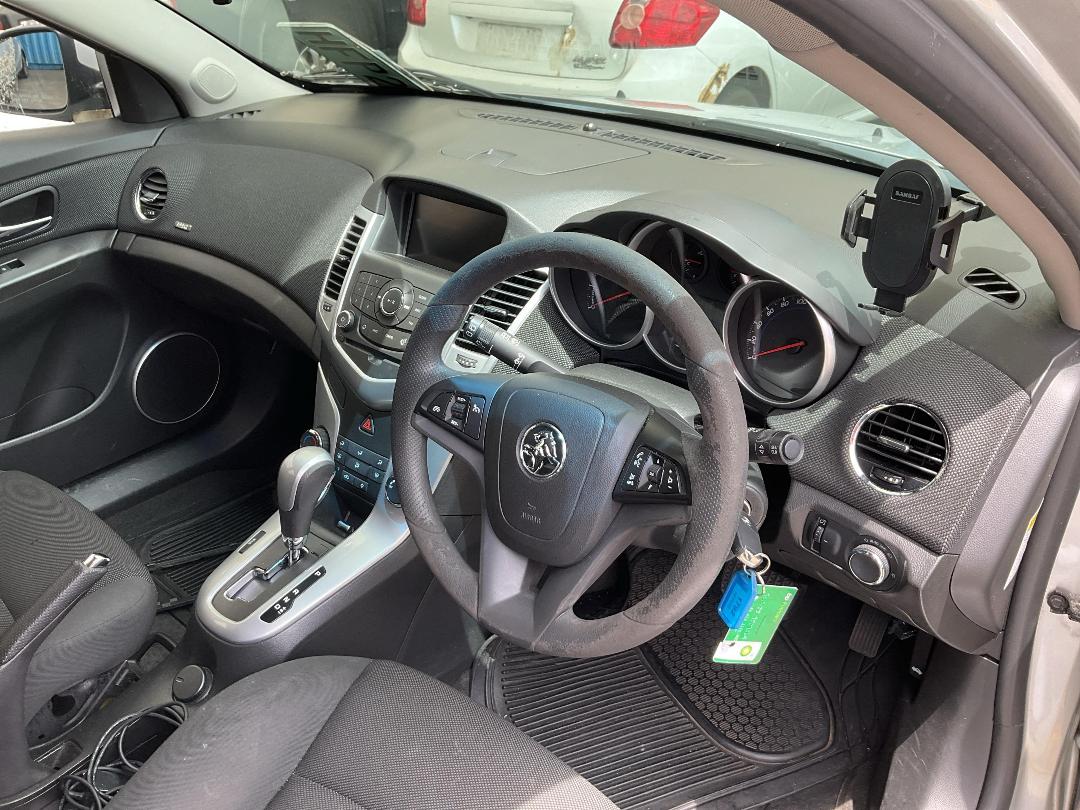 Photo '21' of Holden Cruze CD