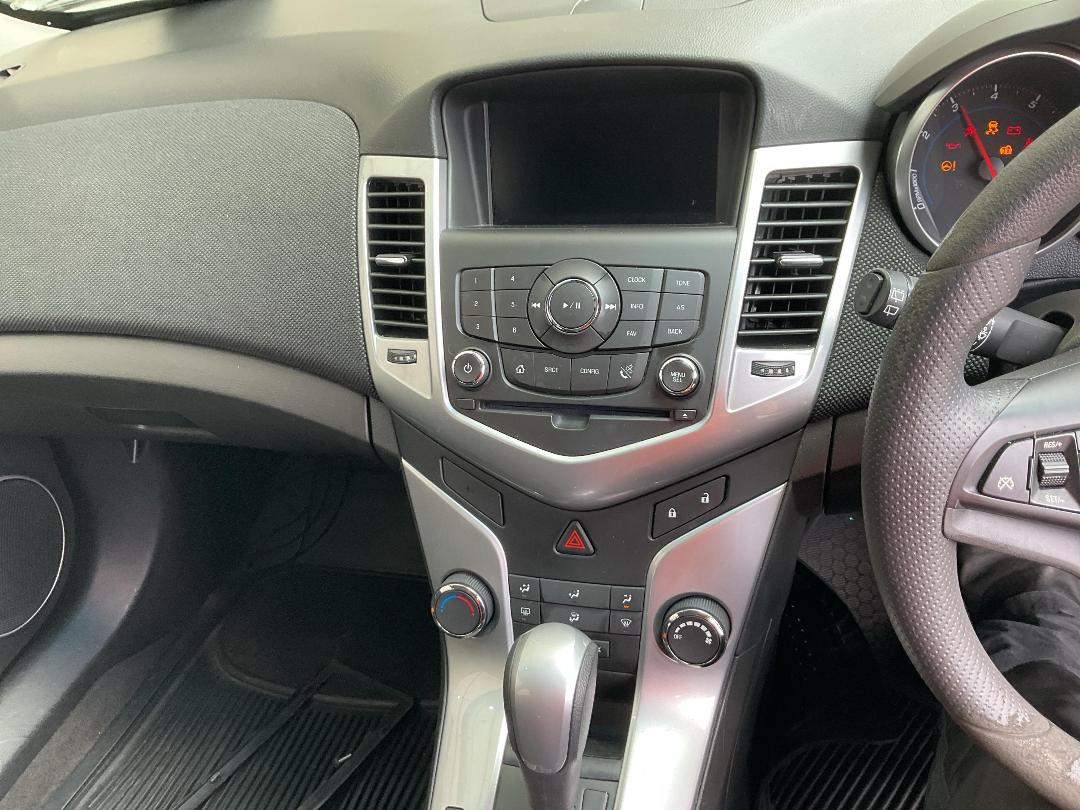 Photo '24' of Holden Cruze CD