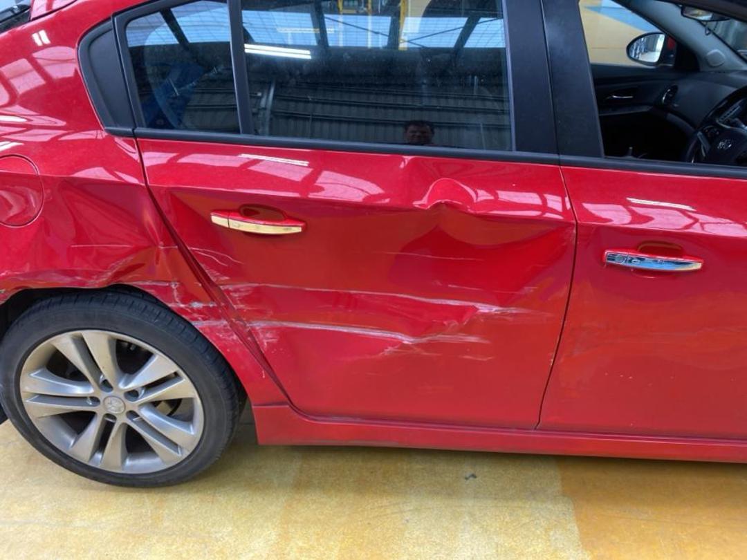 Photo '4' of Holden Cruze SRI V HB Photo '4' of Holden Cruze SRI V HB